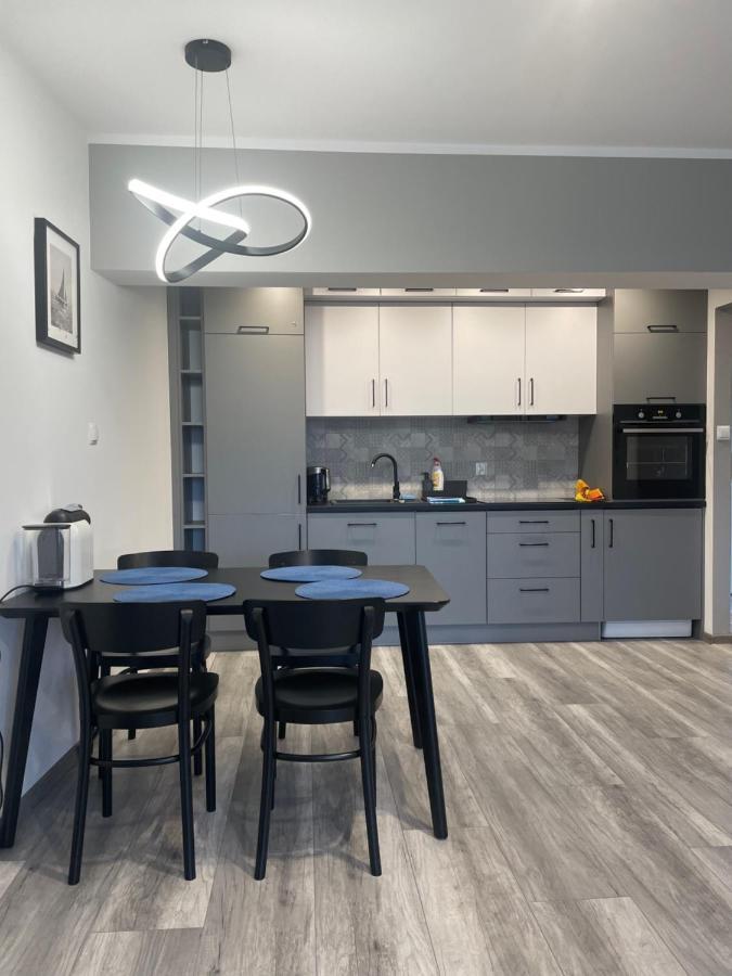 Uroczy Apartament W Scislym Centrum Gizycka Giżycko Eksteriør billede